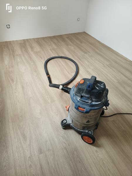 Travaux de pose de parquet au BOULLAY MIVOYE